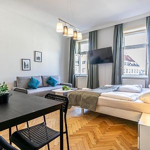 Budget Kamer met een King Size Bed